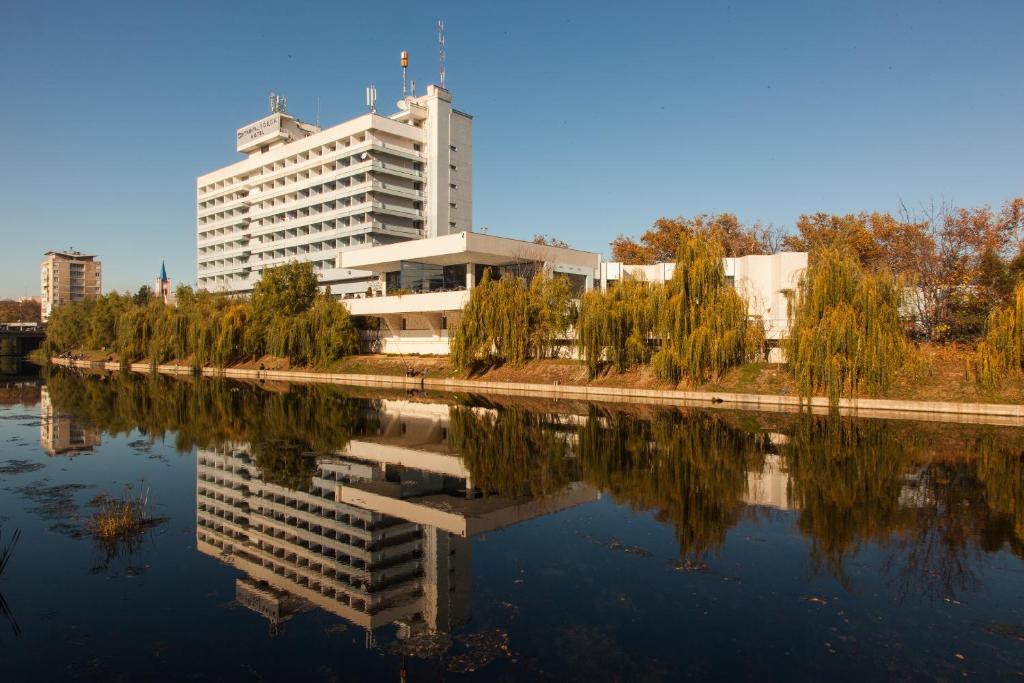 Continental Forum